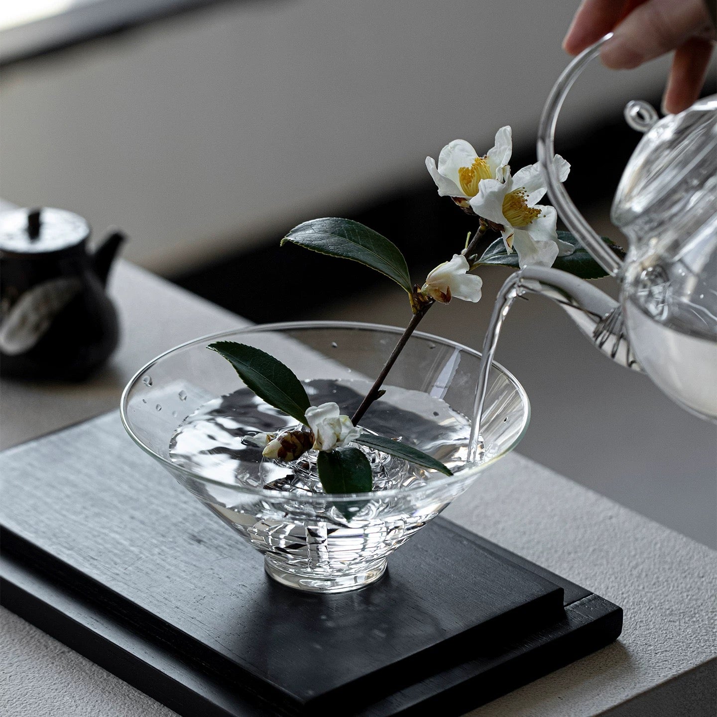 Knot GLass Flower Frog