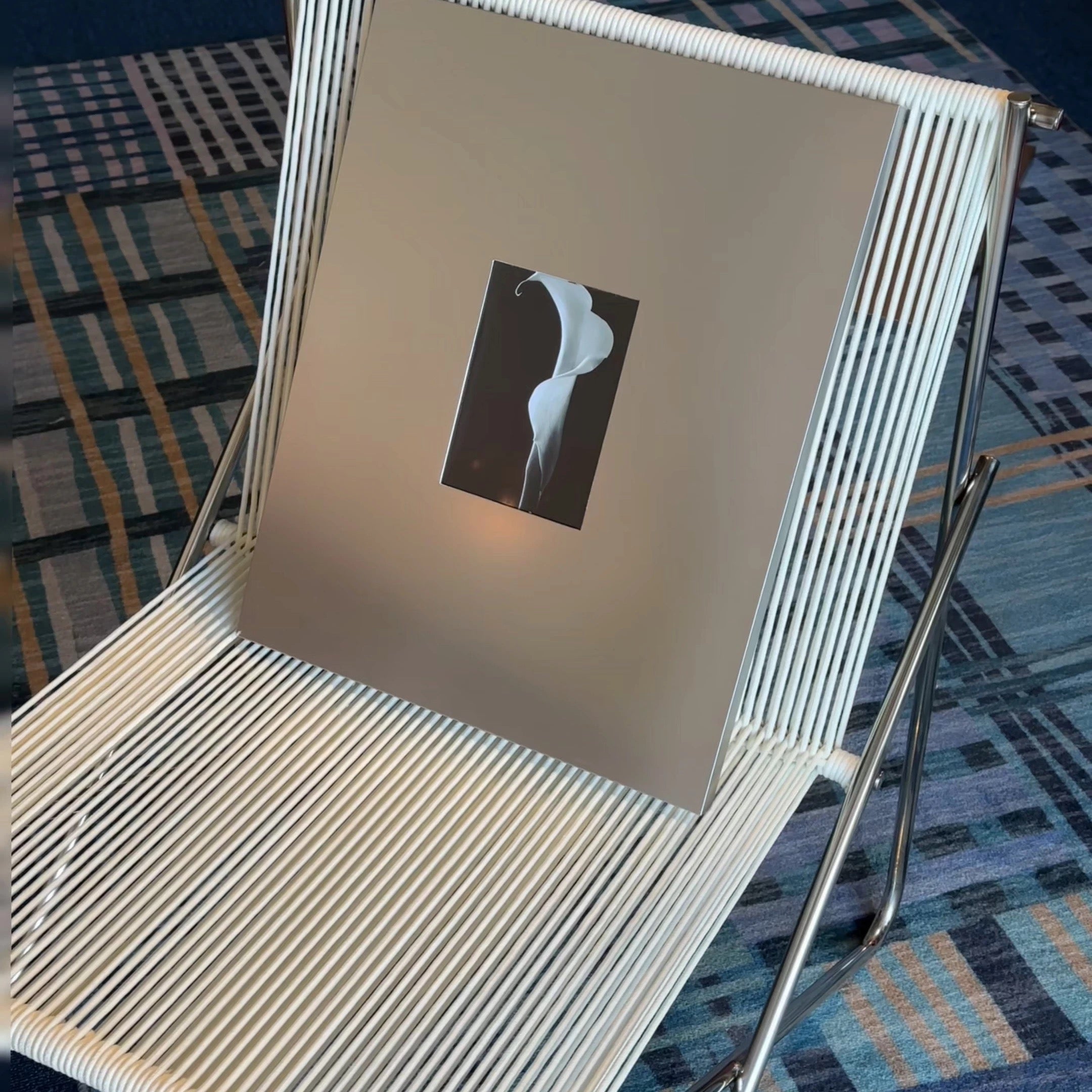 Gallery-Style Aluminum Wall Photo Frame